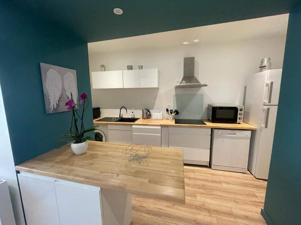 Gite De Charme - 3 Chambres, 5 Lits - De 4 A 7 Personnes Avanton Kültér fotó